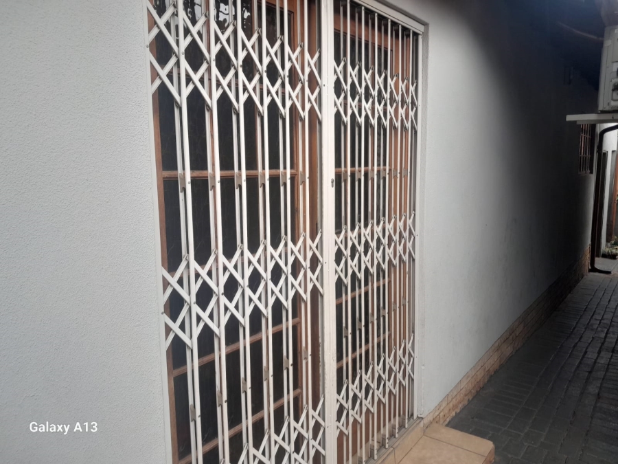 3 Bedroom Property for Sale in Tlhabane West North West